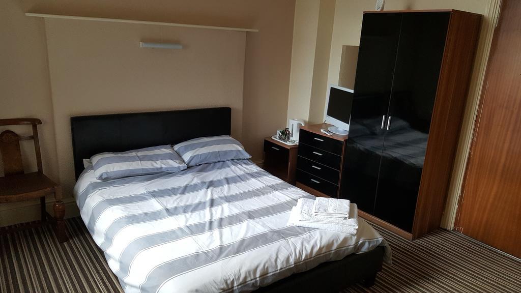 The Lodge Guest Accommodation Barrow-in-Furness Buitenkant foto