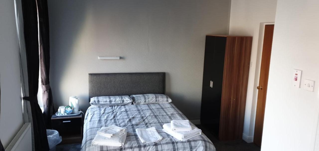 The Lodge Guest Accommodation Barrow-in-Furness Buitenkant foto